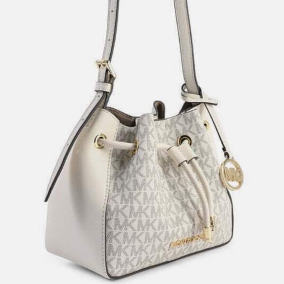 MICHAEL KORS Phoebe Small Logo Bucket Bag - Light Cream - Picture 14 of 14